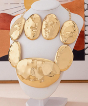Bella Necklace