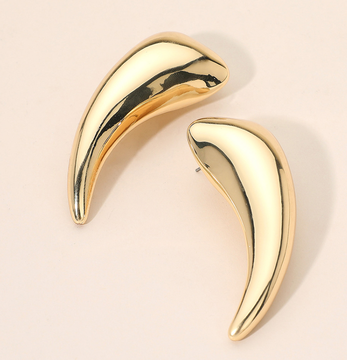 Fang Earrings