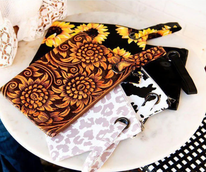 Oversized Animal Clutch